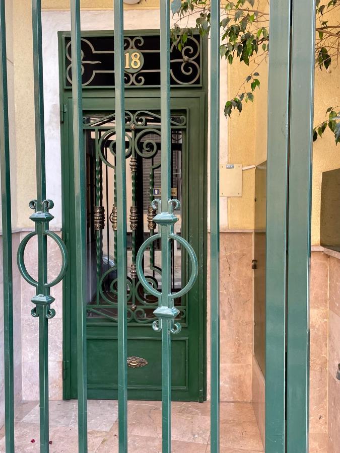 Belapart Centro Historico Alicante Apartment Luaran gambar